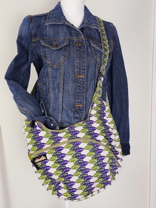 Kavu Handbags - KAVU Sydney Satchel Crossbody Bag Purple & Green Geometric Pattern